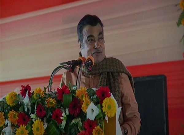 India News | UP Assembly Polls: Gadkari Promises US-like Roads, Announces Investment of Rs 5 Lakh Cr on Road Projects