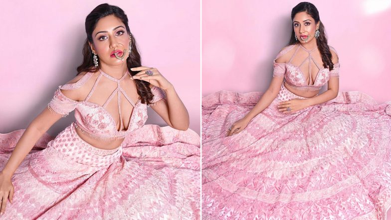 Surbhi Chandna Slays in Pink Lehenga and It's Time to Take a Cue From TV Actress on How to Style This Wedding Season! View Pics