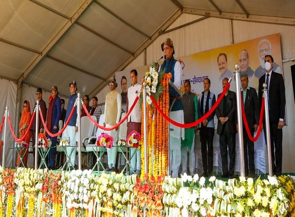 India News | Rajnath Singh Gets Emotional as He Announces Demise of IAF Group Captain Varun Singh