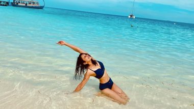 Rakul Preet Singh Looks Sexy as She Shares a Throwback Picture in Navy Blue Bikini From Her Vacation Days!