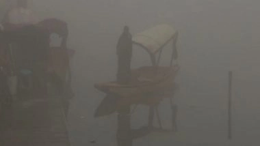 India News | J-K: Dense Fog Covers Kashmir Valley, Hinders Visibility