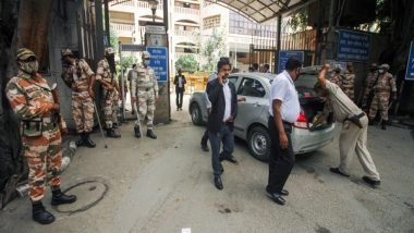 India News | Delhi Police Rules out Terror Angle in Rohini Court's Low-intensity Blast Case, Nabs DRDO Employee