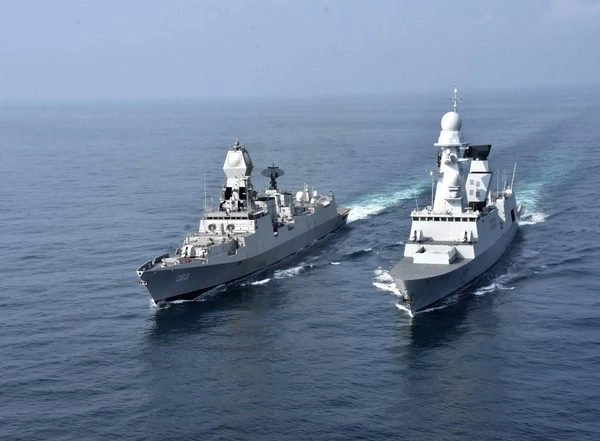 World News | French Navy Ship Departs from Kochi After Concluding Maritime Exercise with Indian Navy