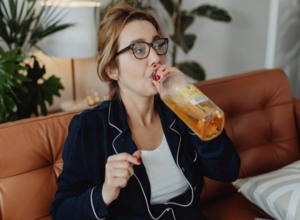 Lifestyle News | Stress Can Lead to Excessive Drinking in Women