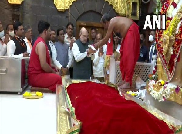 India News | Amit Shah Offers Prayers at Sai Baba Temple in Maharashtra's Shirdi