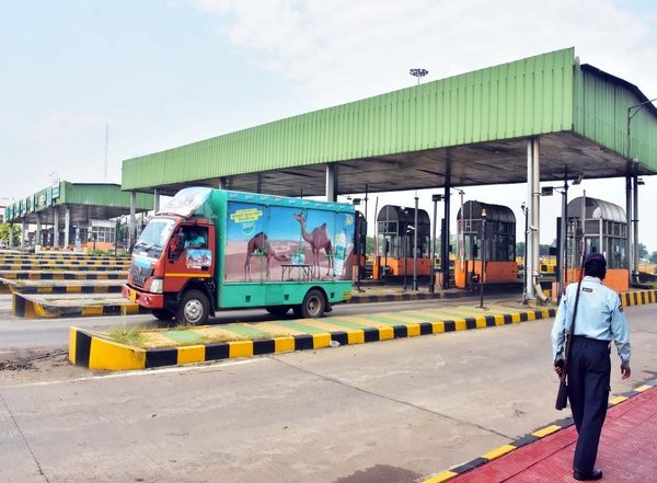 Toll Collection New Method: Soon There Will Be No Need To Wait In Queues On Highways To Pay Tax, Government To Use Satellite To Collect Money