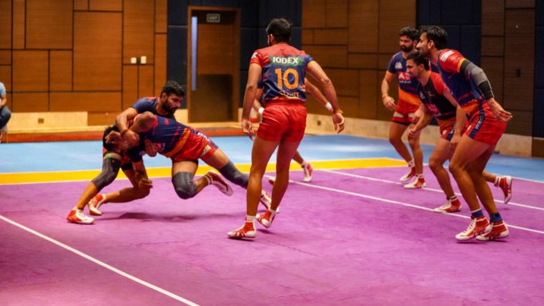 How to Watch Patna Pirates vs UP Yoddha, PKL 2021-22 Live Streaming Online on Disney+ Hotstar? Get Free Live Telecast of Pro Kabaddi League Match & Score Updates on TV