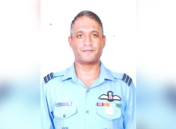 India News | Karnataka CM Bommai,  Rahul Gandhi Condole Demise of Group Captain Varun Singh