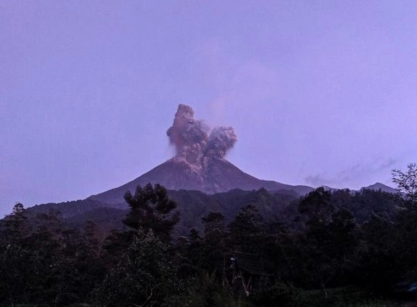 World News | Death Toll in Indonesia Volcano Eruption Now 34