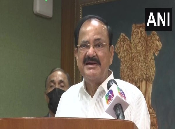 India News | Honour 15 Women Who Contributed in Creating Indian Constitution During Ongoing 'Azadi Ka Amrit Mahotsav': RS Chairman to Govt