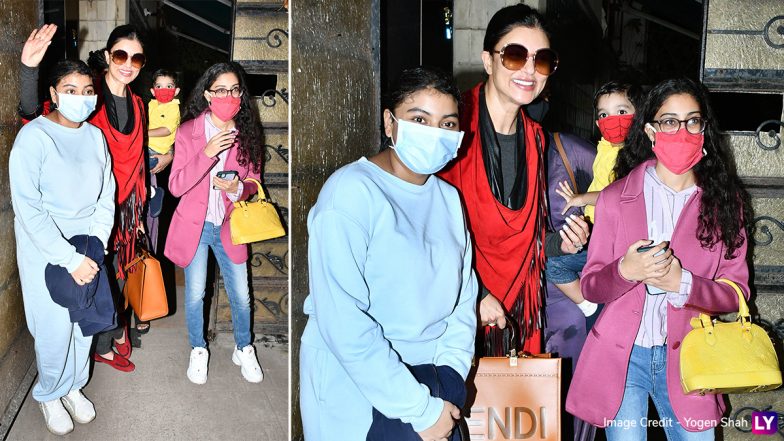 Has Sushmita Sen Adopted Her Third Child? Actress' Pictures with the Little Kid Along With Daughters Renee and Alisah Go Viral!