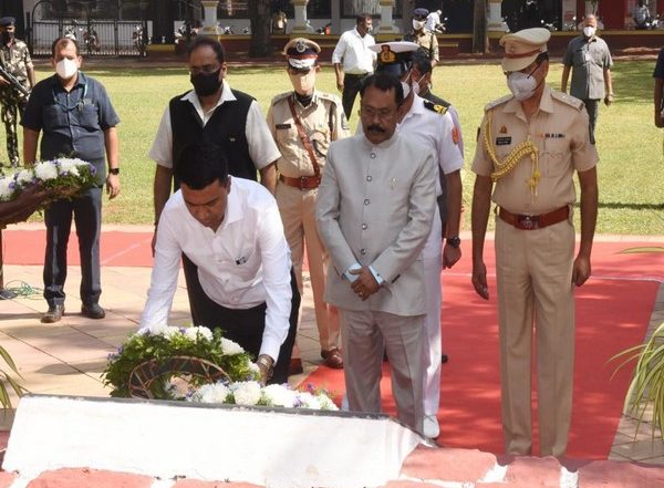 India News | Goa CM Pramod Sawant Pays Tribute to Martyrs of Freedom Struggle in Panaji
