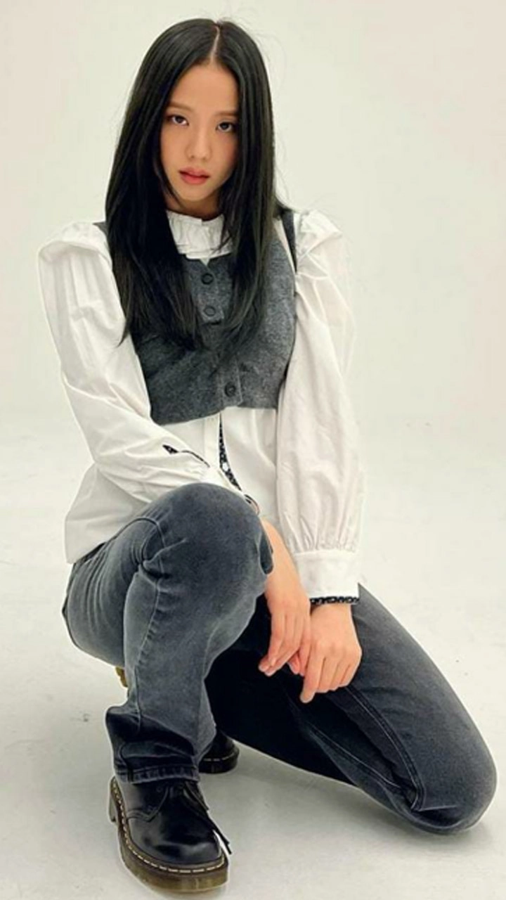 Happy Birthday, Jisoo: Take Inspiration From BLACKPINK Singer's Amazing Style File!