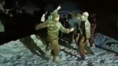 Lohri 2022: Indian Army Jawans Celebrate Lohri at Freezing Heights Along LOC in Baramulla (Watch Video)