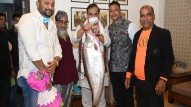 India News | Assam CM Receives 10 Kg Fish as Gift from Fish Traders' Body Ahead of Magh Bihu