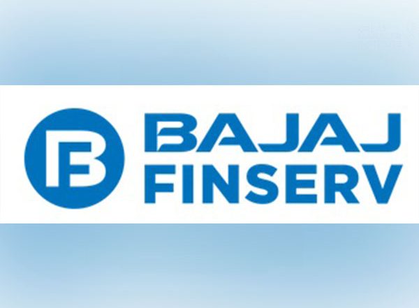 Business News | Republic Day Sale: Get 39 Percent Cashback on The Sleep Company Mattress on the Bajaj Finserv EMI Store