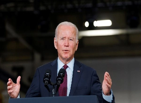 Joe Biden Dials Peter Doocy, Apologises to the Fox News Reporter for Referring to Him as a ‘Stupid Son of a Bitch’ During a Hot Mic Incident (Watch Video)