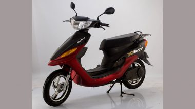 Electric Two-Wheeler Sales in India More Than Double in 2021, Says SMEV