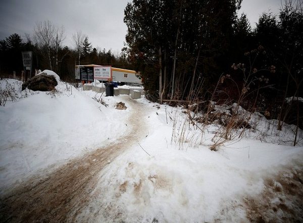 World News | Indian Family That Froze to Death Near Canada-US Border Identified