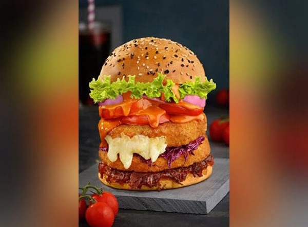 Business News | Delhi-based Burger Chain, 'The Burger Club' Plans to Launch Brand New Outlets in the  International Market