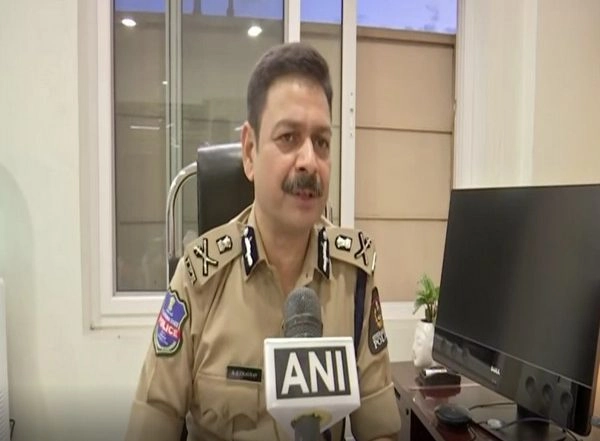 India News | Police Arrest Ten Persons Involved in Two Stabbing Incidents in Hyderabad