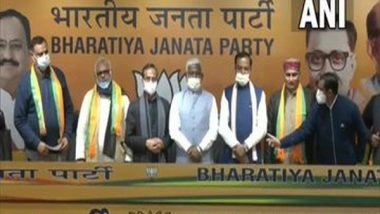 India News | Ex-Cong, SP MLAs Join BJP Ahead of UP Assembly Polls