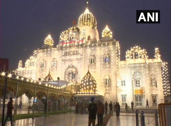 Guru Gobind Singh Jayanti 2022: Devotees Allowed to Offer Prayers at Gurudwaras Tomorrow During Weekend Curfew, Says DDMA