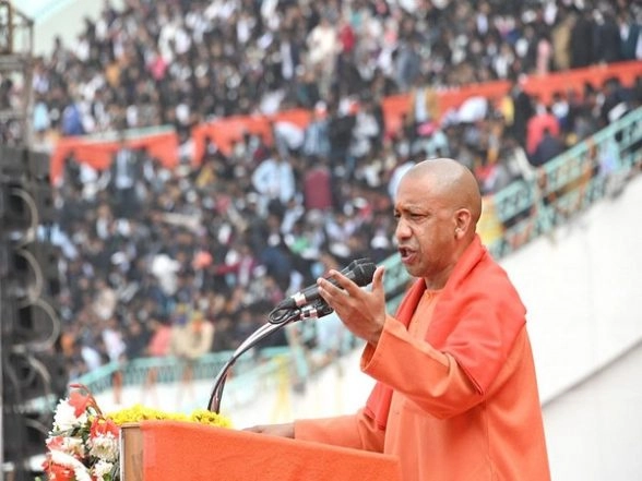 Uttar Pradesh Assembly Elections 2022: Samajwadi Party's List of Candidates Confirms It is 'Tamanchawadi' Party, Says Yogi Adityanath