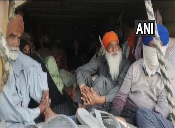 India News | Minorities Commission Takes Suo-moto Cognizance of Stone-pelting on Sikh Devotees from Punjab in Bihar