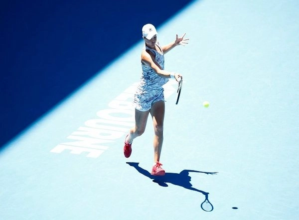 Sports News | Australian Open: Barty, Badosa Ease Through; Azarenka Sets Up Svitolina Clash