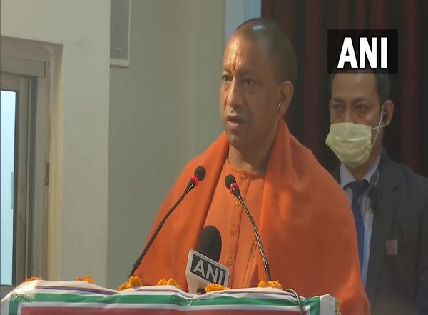 Uttar Pradesh Assembly Elections 2022: Yogi Adityanath Slams Congress, SP, BSP, Says ‘They Didn’t Help Common People During COVID-19 Crisis’