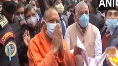 India News | UP Polls: Yogi Adityanath Holds Door-to-door Election Campaign in Ghaziabad
