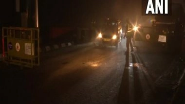 India News | Checking, Barricading Continue as Weekend, Night Curfew Remains in Place in Delhi