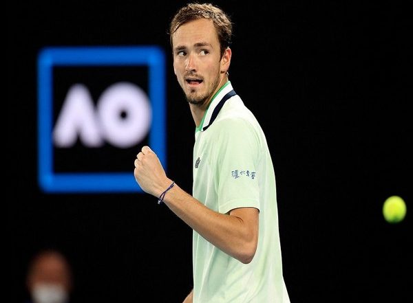 Australian Open 2022: Daniil Medvedev Beats Stefanos Tsitsipas To Enter Final Against Rafael Nadal