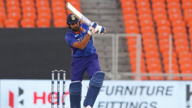 India vs Sri Lanka 2nd T20I 2022 Live Update: Dushmantha Chameera Removes Rohit Sharma Early