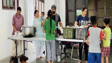 Business News | Jalandhar-based Samaritan Duo's Langar Sewa Offers Food & Hope to Underprivileged Kids During Third Wave