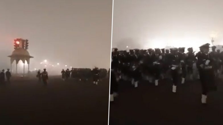 Republic Day 2022: Indian Navy’s Contingent Warming Up Before the Parade Rehearsal Amid Dense Fog at Vijay Chowk (Watch Video)