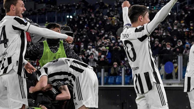 Mattia De Sciglio Scripts a Dramatic Comeback for Juventus Against Roma in Serie A 2021-22, Bianconeri Seals 4-3 Win Over Jose Mourinho's Men (Watch Video Highlights) 