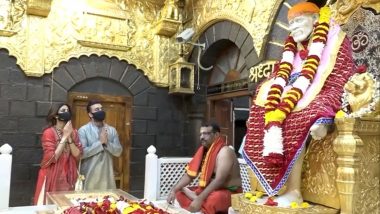 Shilpa Shetty Seeks Blessings at Sai Baba Temple With Husband Raj Kundra (Watch Video)