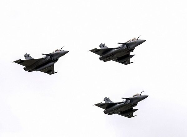 World News | Greece Receives French-made Rafale Fighter Jets