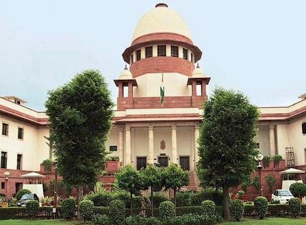 India News | Four SC Judges, Several Staff Members Test Positive for COVID-19