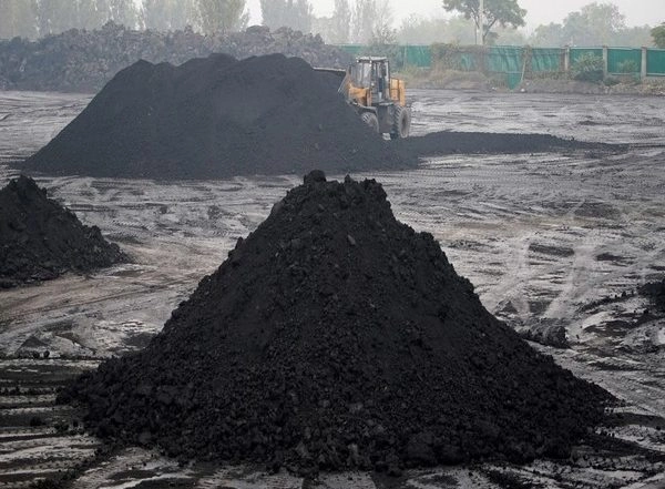 World News | China's Coal Production at Record High in 2021, Ambitions to Combat Climate Crisis Gone for a Toss