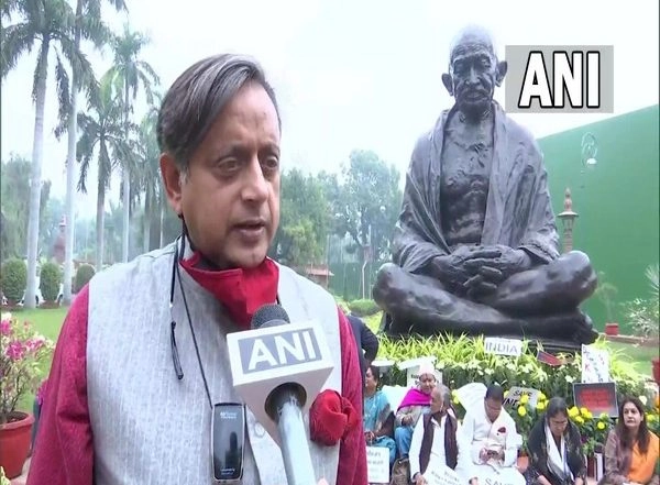 India News | Don't Reduce Netaji to Just a Hologram, His Values Are What Matter: Tharoor
