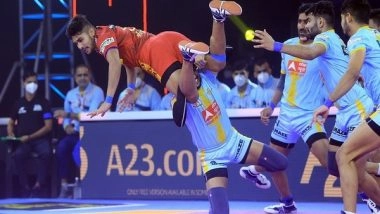 Sports News | PKL: Naveen Kumar Shines as Dabang Delhi Overcomes UP Yoddha Challenge