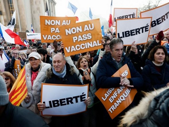 World News | French National Assembly Adopts Vaccine Pass Law - Vimarsana News