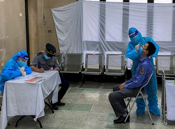 World News | Vietnam Reports 16,948 New COVID-19 Cases