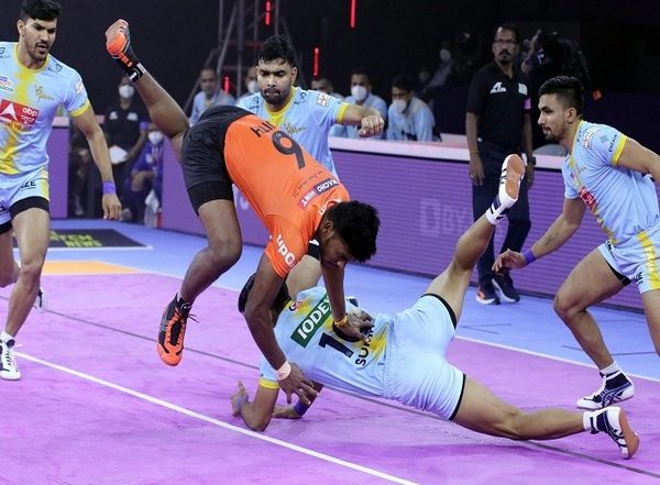 Sports News | PKL: U Mumba, UP Yoddha Share Spoils in Closely-fought Tie