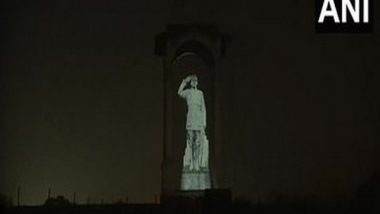 PM Narendra Modi Unveils Hologram Statue of Netaji Subhas Chandra Bose at India Gate (See Pics)
