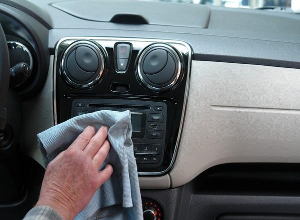 Science News | Study Finds Cleaning Your Car May Not Protect You from Cancer-causing Chemical