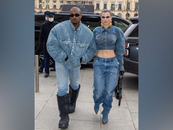 Entertainment News | Kanye West, Julia Fox Share Intimate Kiss - Vimarsana News